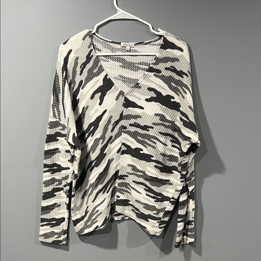 WHITE BIRCH Black and White V-Neck Sweater